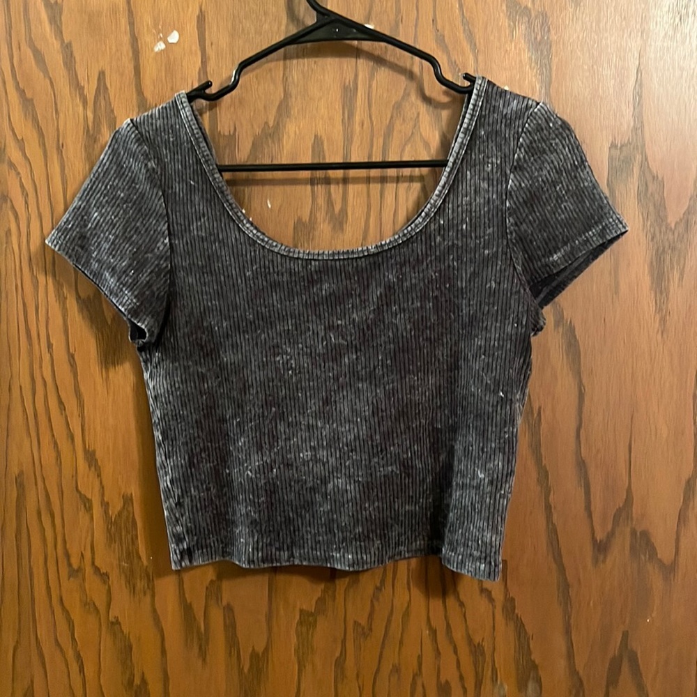 Ribbed cropped tee